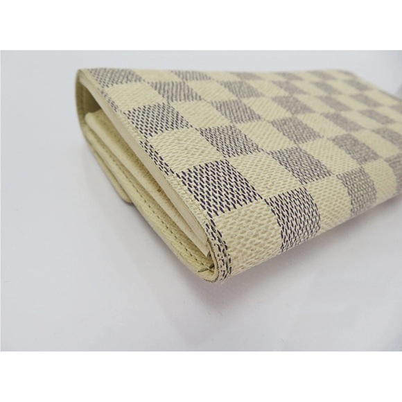 Louis Vuitton Cream and Gray Checkered Wallet - Picture 6 of 14
